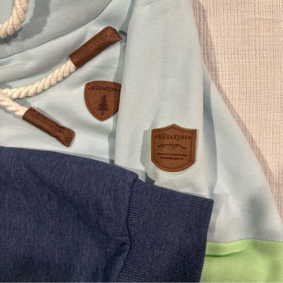 Wanakome Selene Hoodie • Blue, Green, & Navy Sweatshirt w/ Patches • Size Large - Picture 5 of 13